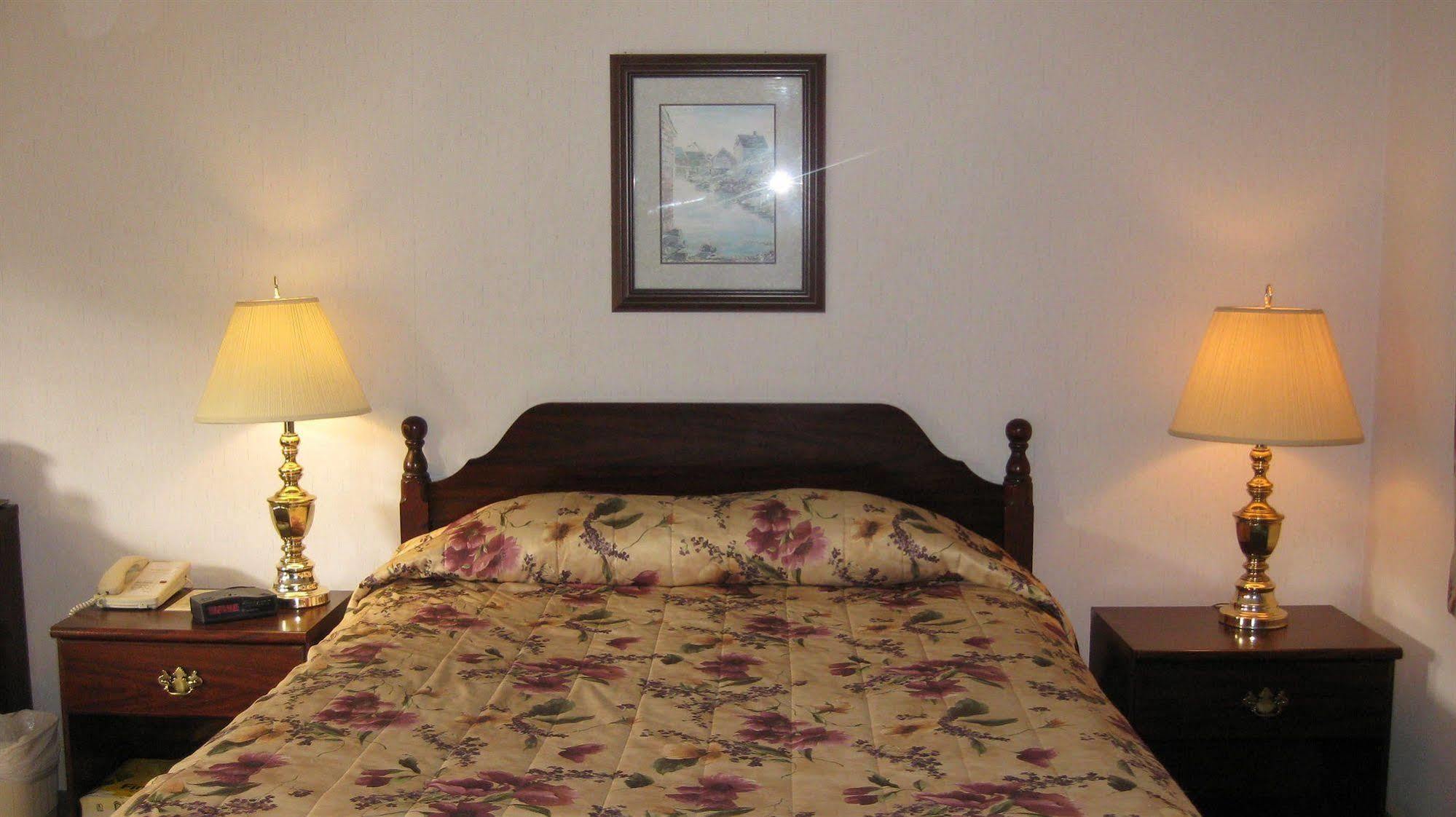 Esquire Motel Галифакс Экстерьер фото