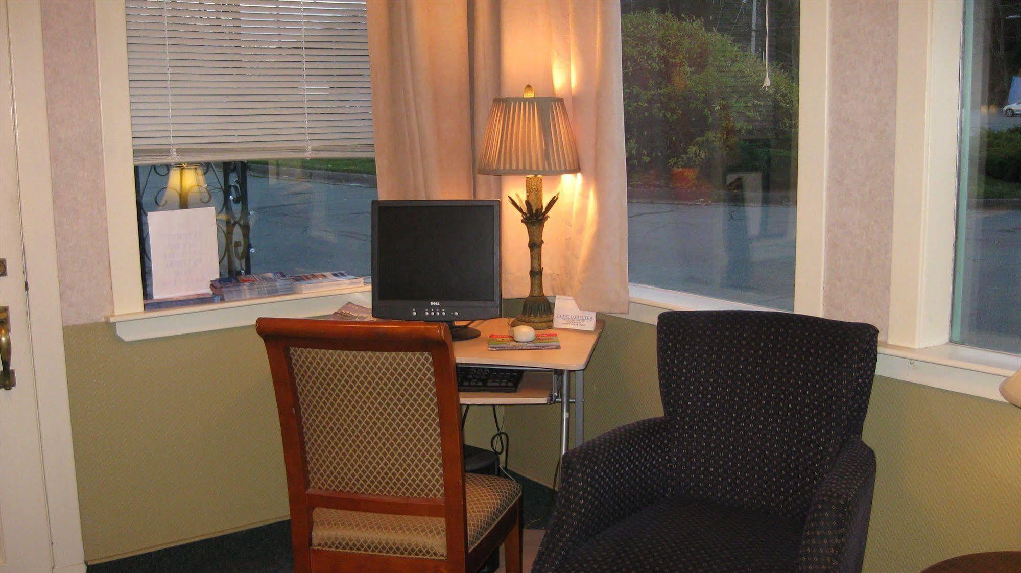 Esquire Motel Галифакс Экстерьер фото